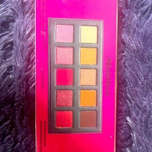 Violet Voss 10pk Shadow Palette